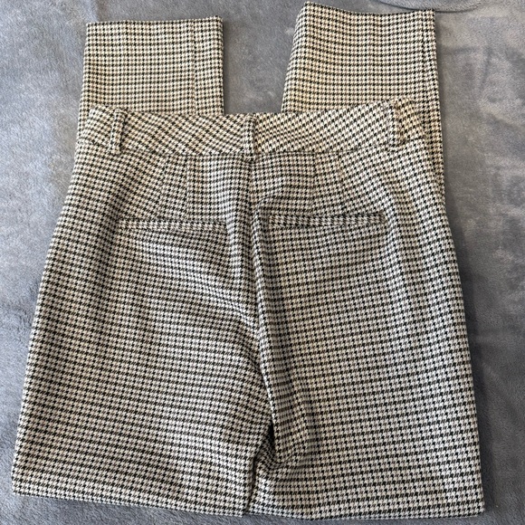 ~White House Black Market Elle Slim Houndstooth Ankle Pants - Picture 8 of 13